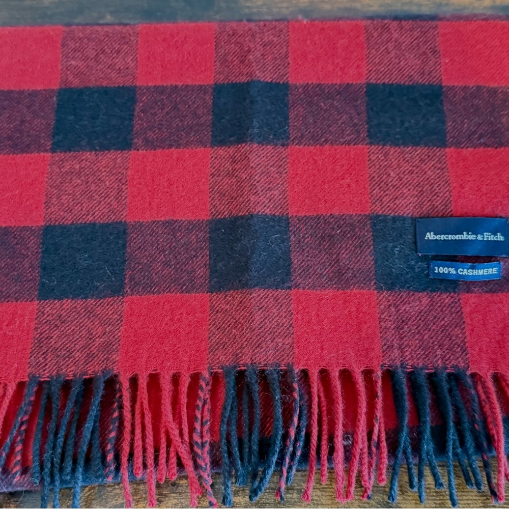 Abercrombie & Fitch Red and Black Buffalo Plaid Cashmere Scarf - Picture 2 of 2